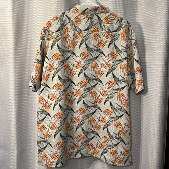 Croft & Barrow Easy Care Men’s size XL Button Down Collared Hawaiian Shirt. - Picture 2 of 10